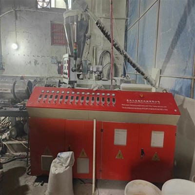 PVCフォームボード生産ライン